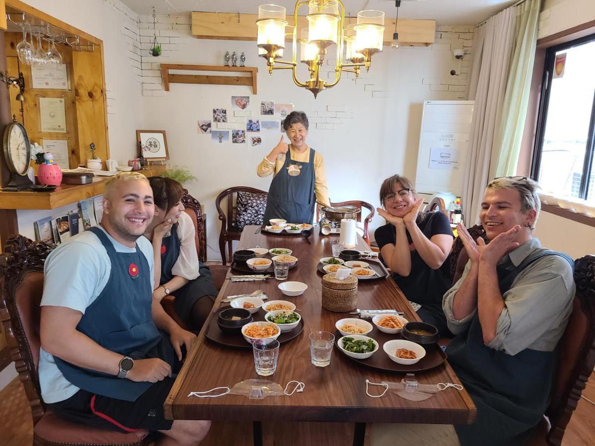 Batwo - For Foreigners Only * Seul