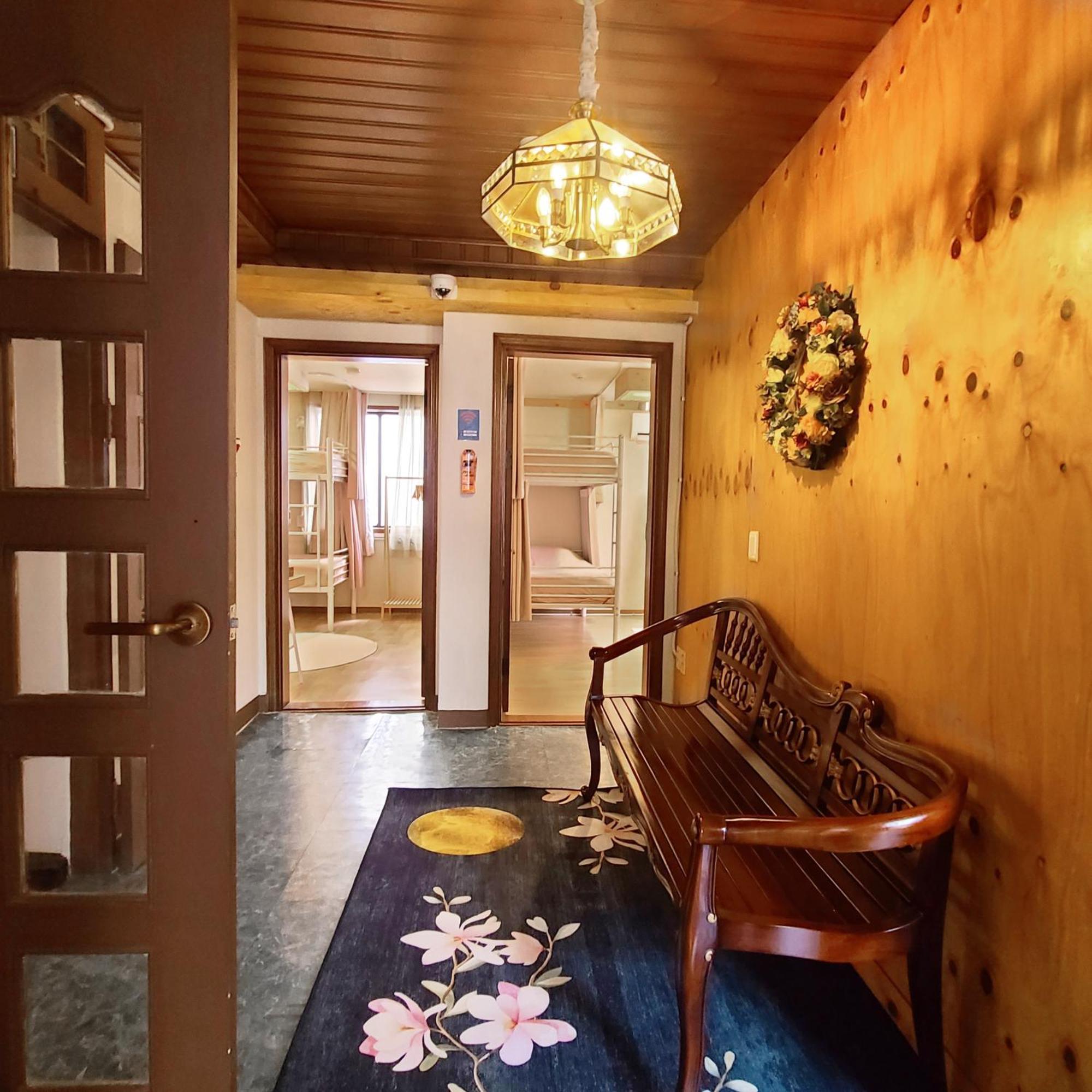 Batwo - For Foreigners Only Guest house *